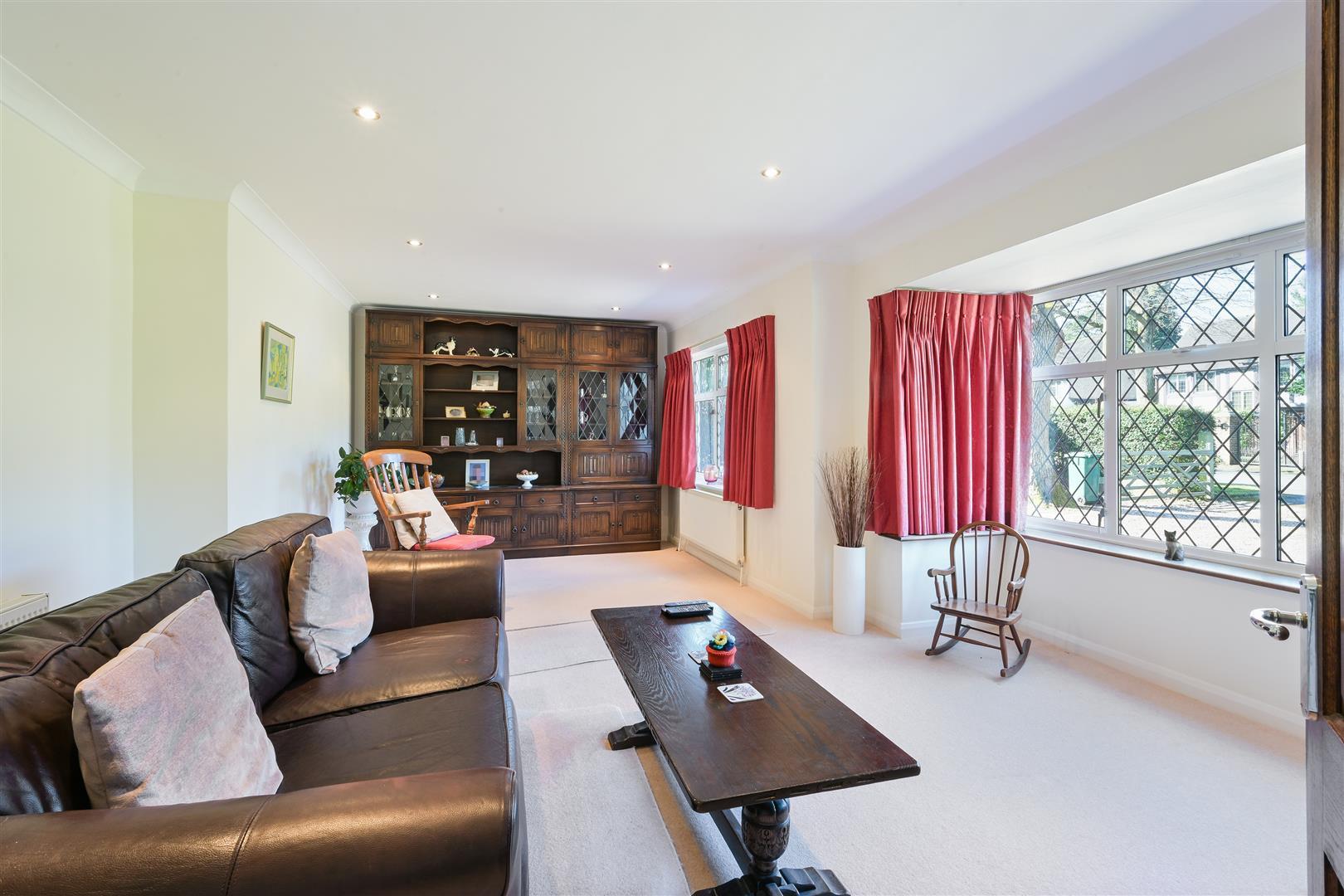 Property Image c70fd363-1943-4bf0-93d7-4fe5d75532ee