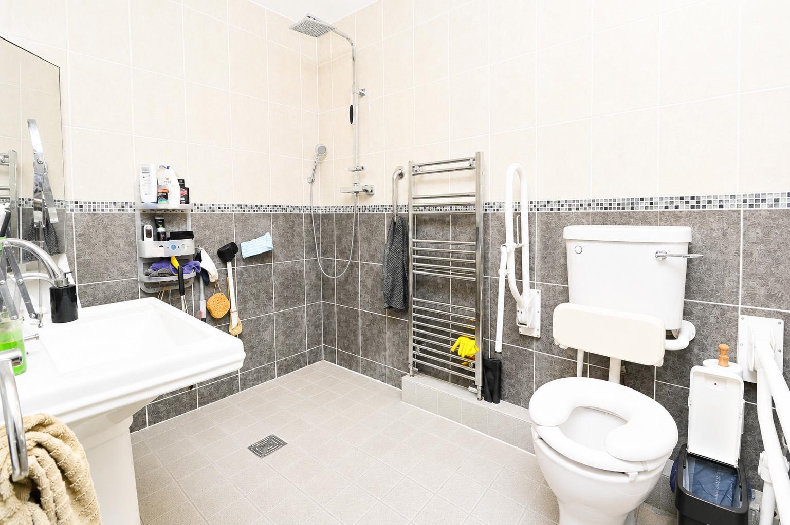 Property Image c72a70a3-c7da-42fd-8ebc-8083449e561b