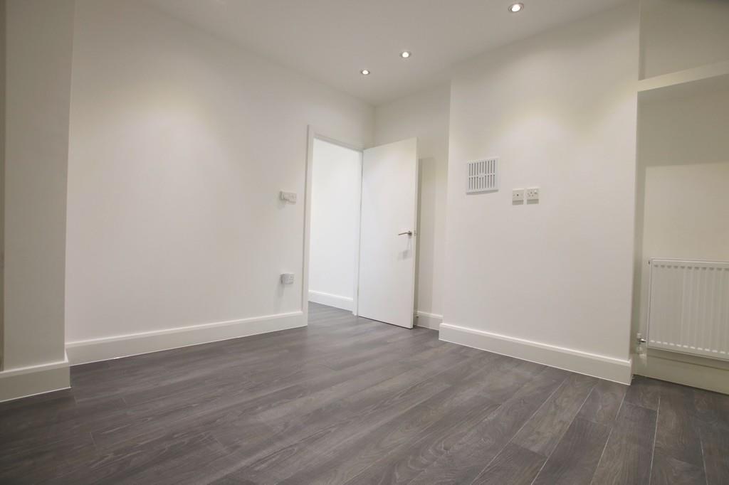 Property Image c733b1c2-963b-4594-b4b4-4eac47aef785