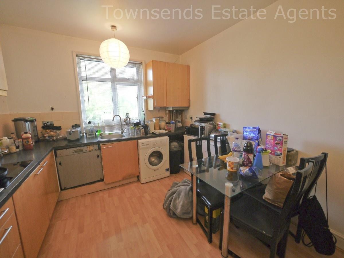 Property Image c7364002-d9e9-4cb0-a7c7-cc3ea55e880f