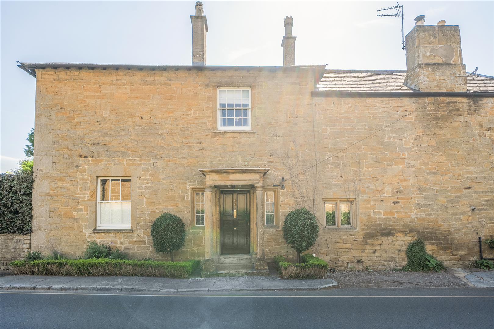 Property Image c74b27d8-fa74-4d6c-b111-93f00c4a2b68