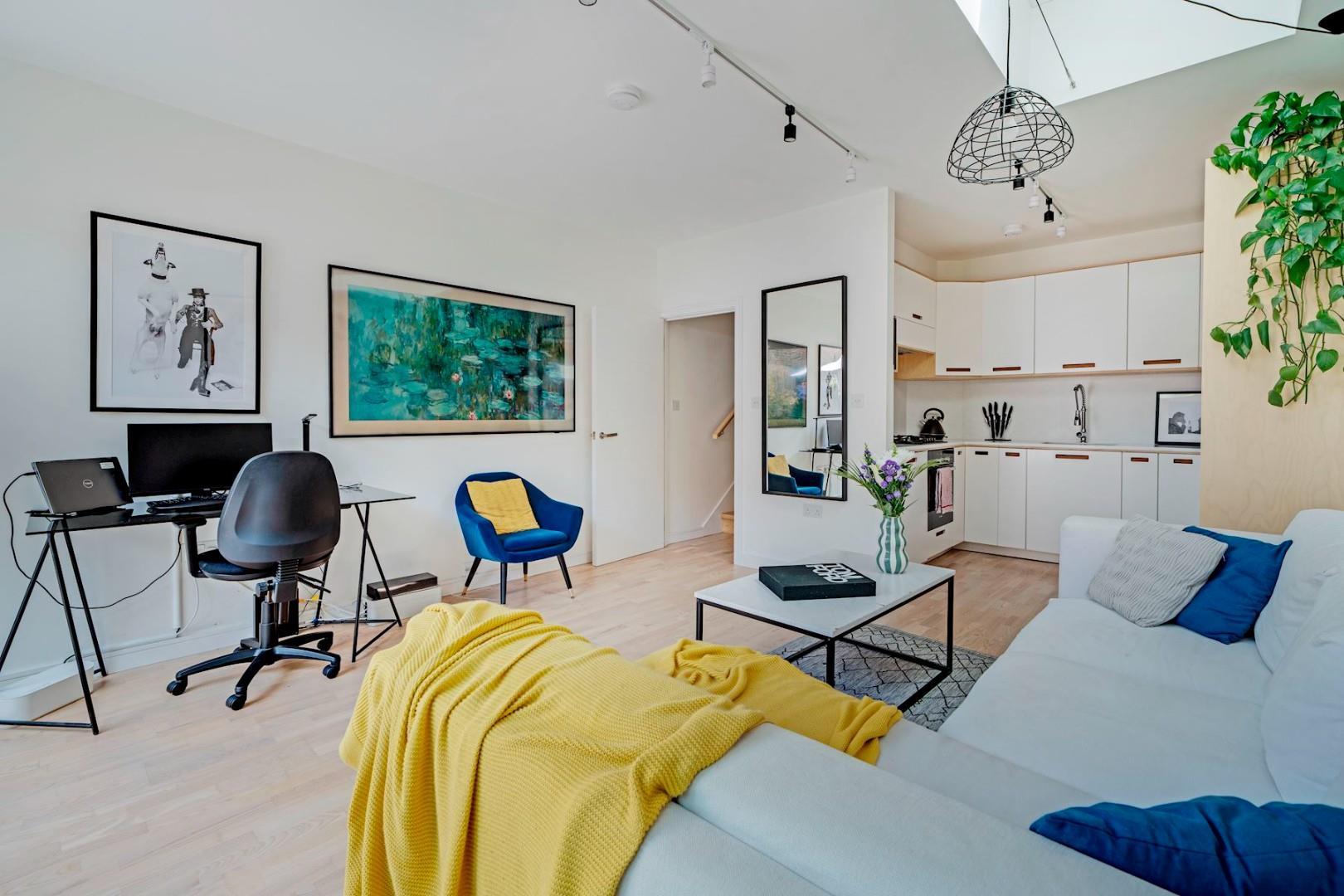 Property Image c7966549-7d40-494b-bb41-b01102d79974