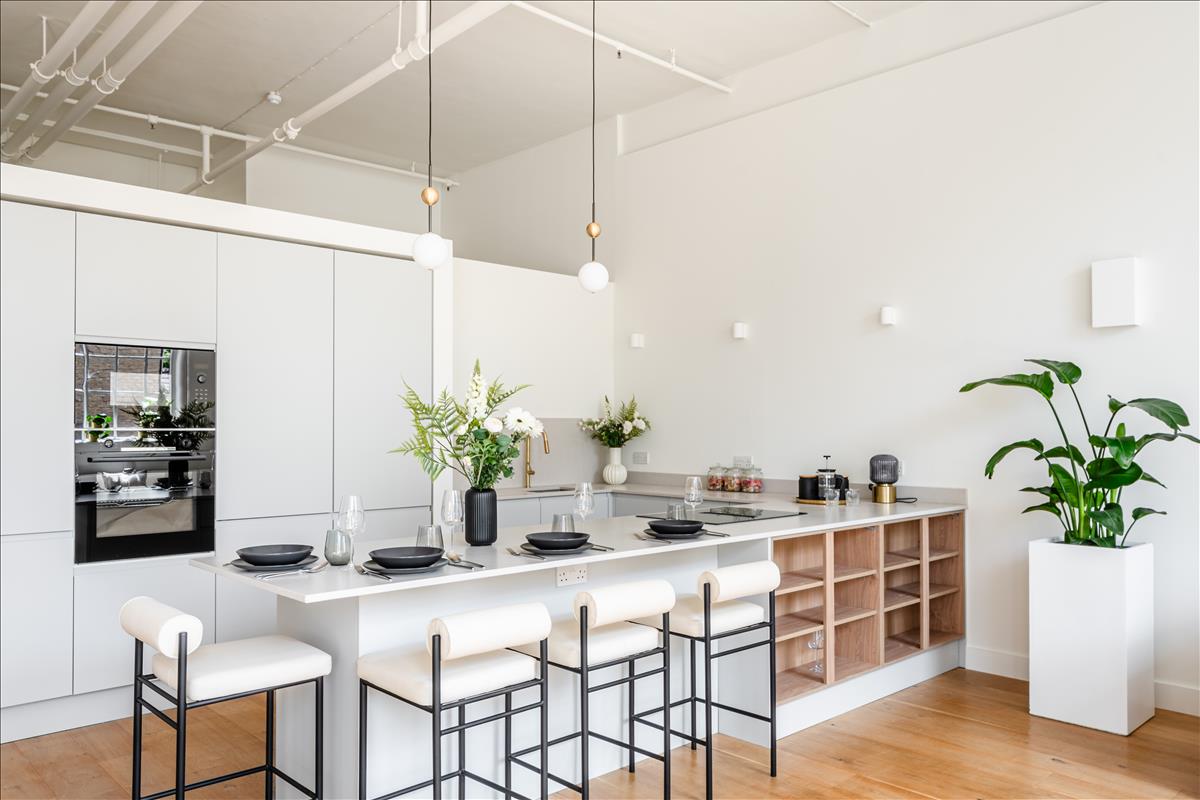 Studio with separate sleeping area, one bedroom, 1 bedroom, for sale in Hoxton, Angel, Hackney, N1