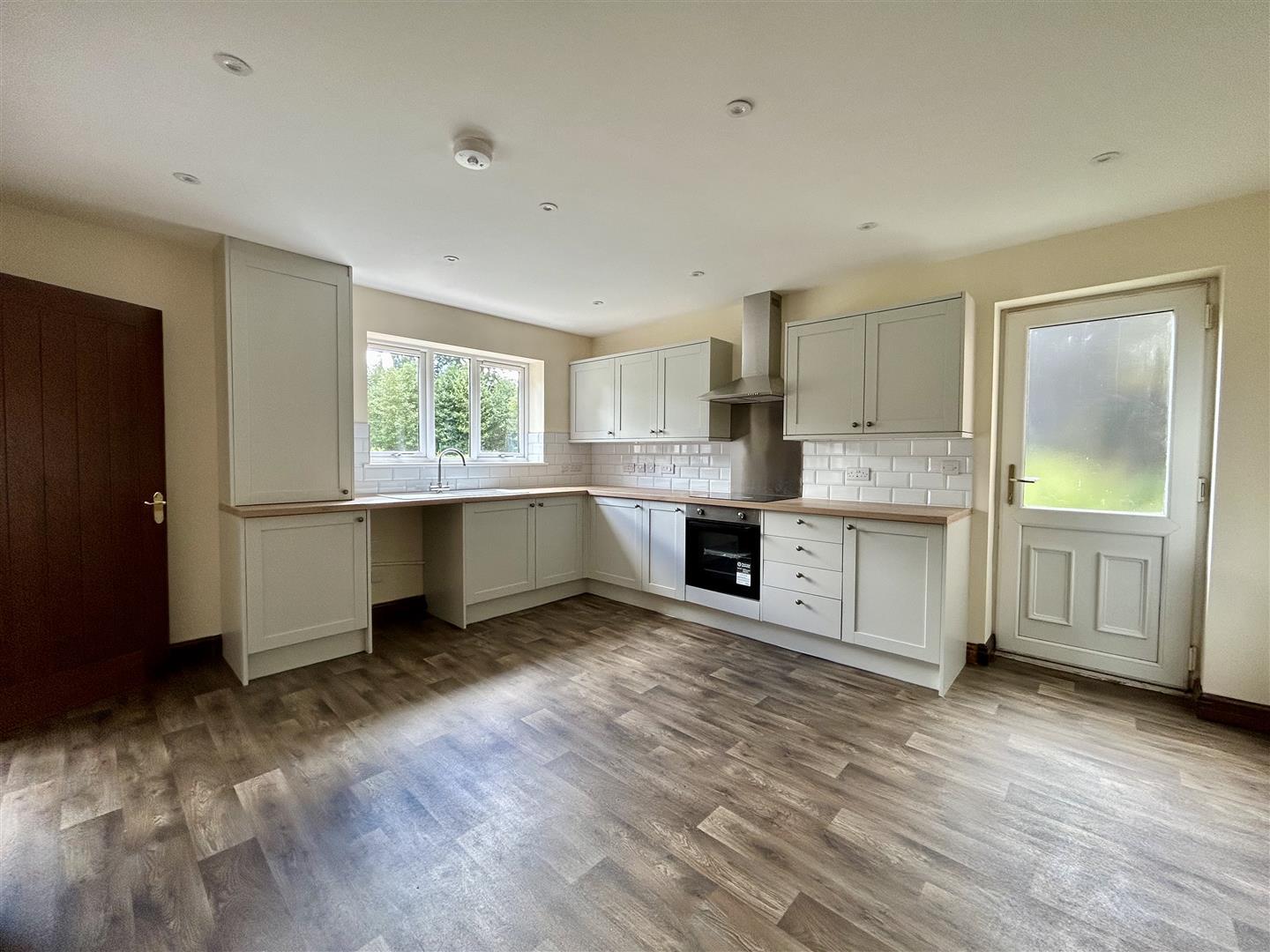 Property Image c7a2f58d-3166-4ec0-a5fe-205812ee264d