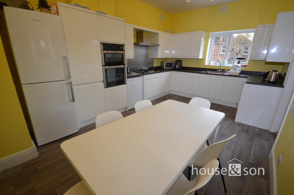 Property Image c7b4940a-aca5-469c-bfca-ddede2d32f90