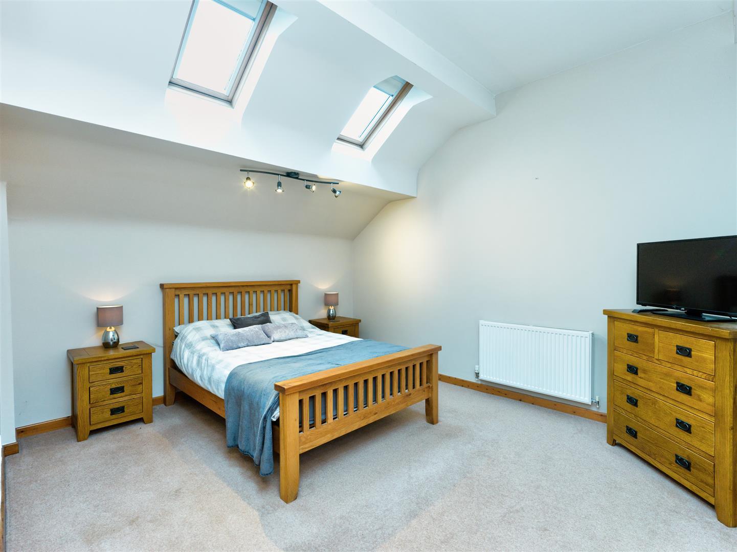Property Image c7c9ed5e-c533-4d63-abfd-bd04d2b14722