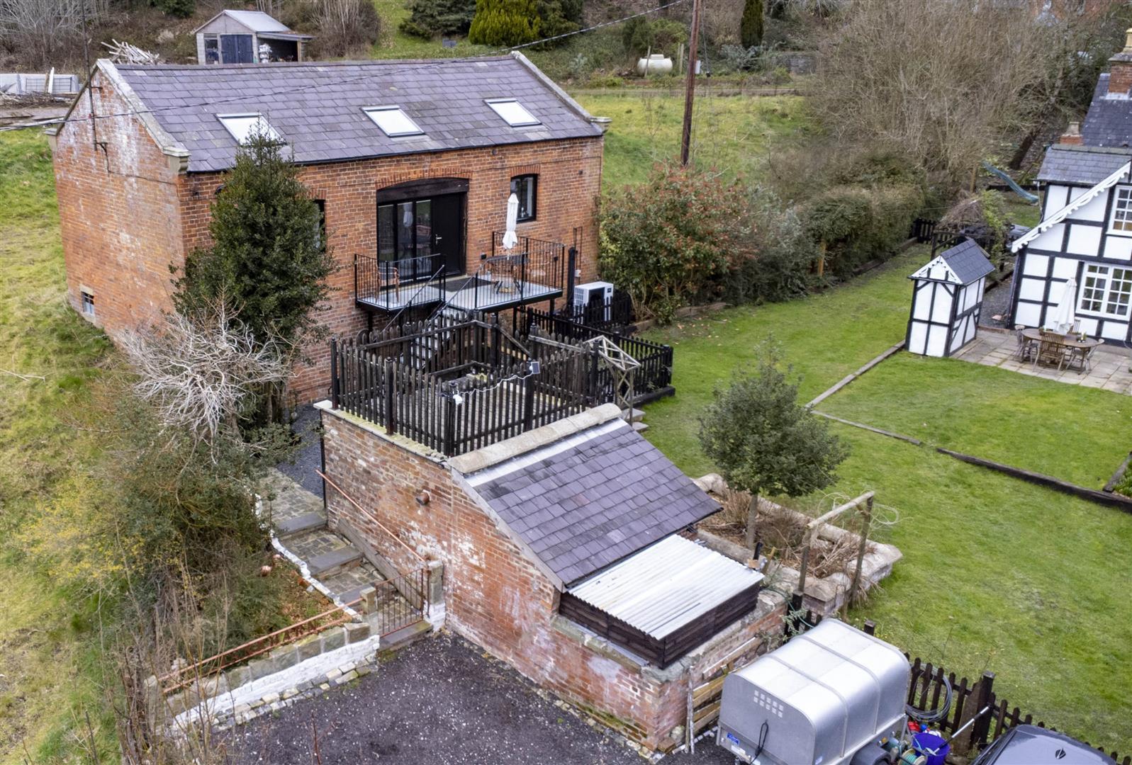 Property Image c7f1dd7d-9d7c-472e-b3e2-03d63f325c46