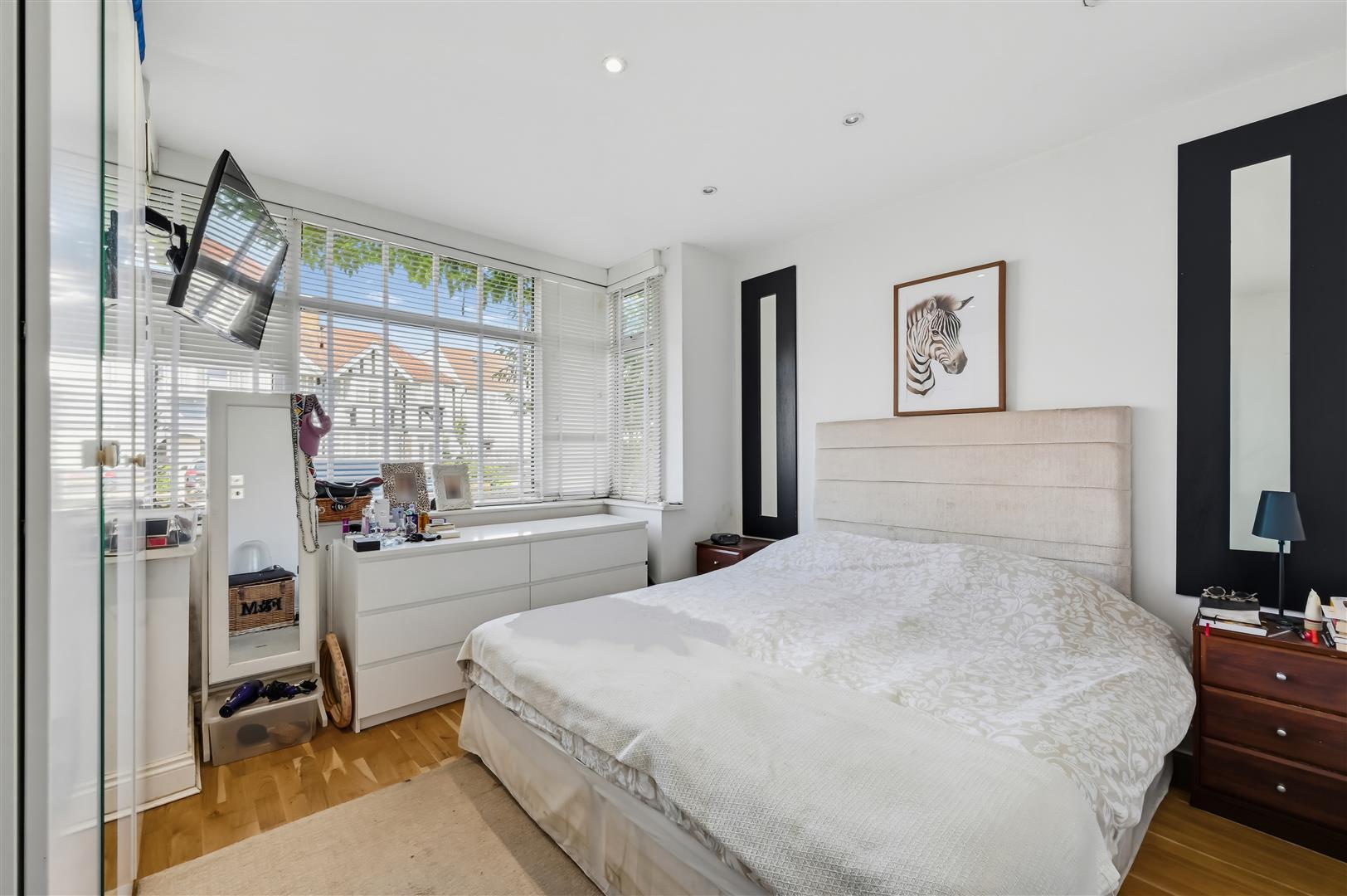 Property Image c8005ba6-cc43-4817-8c24-6590752ca768