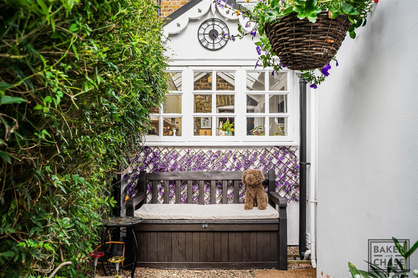 Property Image c8009245-c164-489b-bac4-87df0f0a52d1