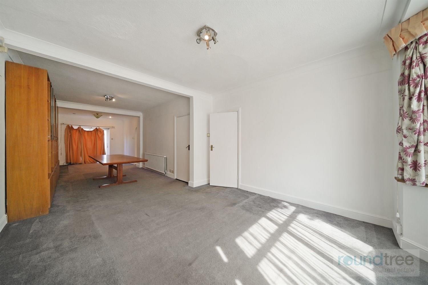 Property Image c8040c7d-aa8e-4288-b517-5f2159deb6c0
