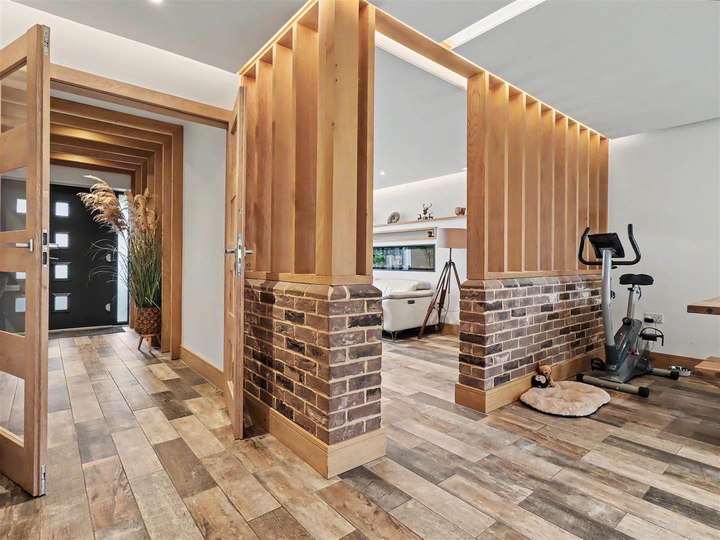 Property Image c83584a9-3870-45f8-9990-b03bae1d37d0