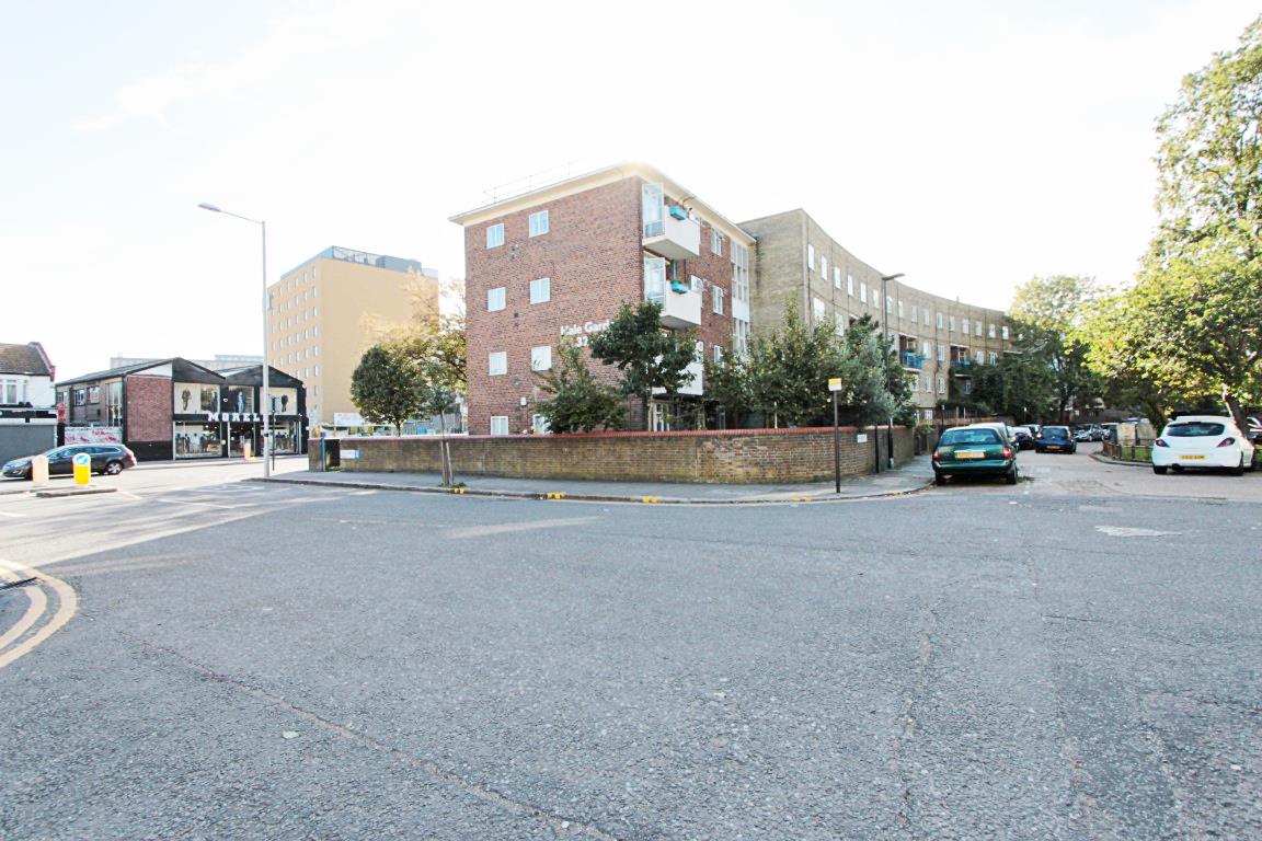 Property Image c8541af9-53a3-4f5a-8e9e-283c34b7f86c