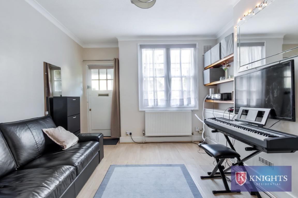 Property Image c855a715-4629-42b3-9879-2864f8be5dd2