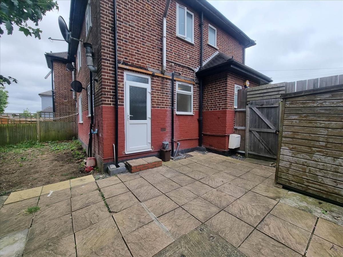Property Image c857519b-fd8a-4ff5-85e0-8a28000dffa1