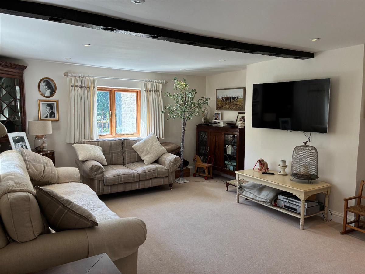 Property Image c85b8244-e879-4c50-b6cb-1de7c3642366