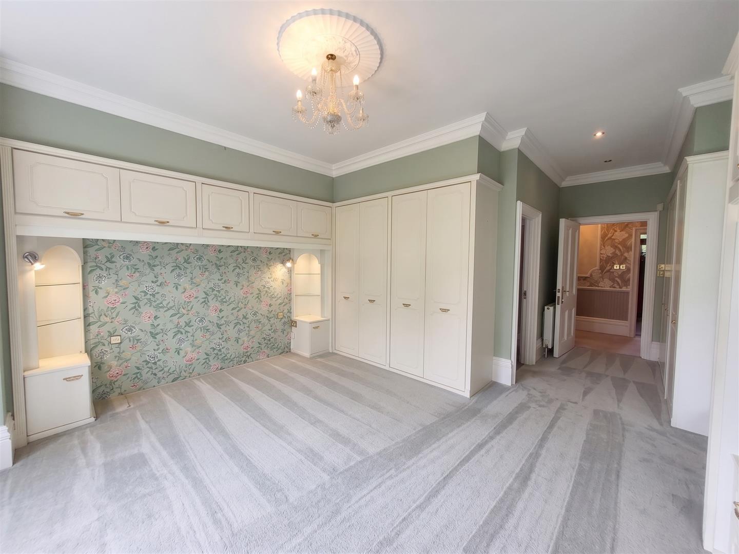 Property Image c860c45b-325b-412f-8374-839419f39929