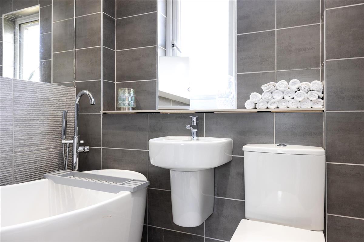 Property Image c89152cf-9aba-449f-8f46-6326cecf3694