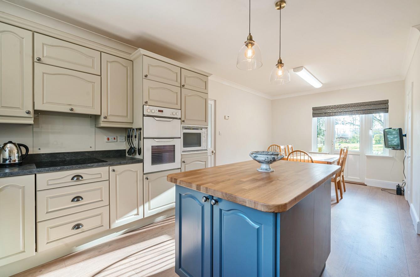 Property Image c89b9881-d937-4485-a30c-0806943cf191