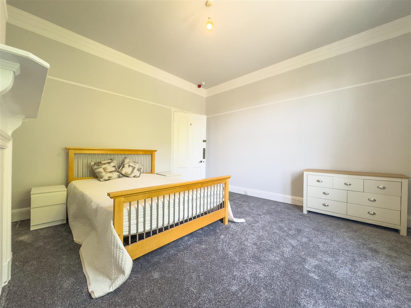 Property Image c8aff08f-58b1-43aa-8dcc-b00d4f451007