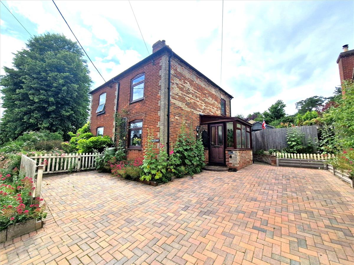 Property Image c8b21258-6621-4265-a76c-8d27fb422015