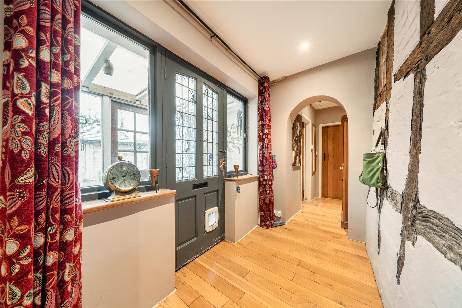 Property Image c8d8602b-1a76-492e-94b3-1b693e19ce8a