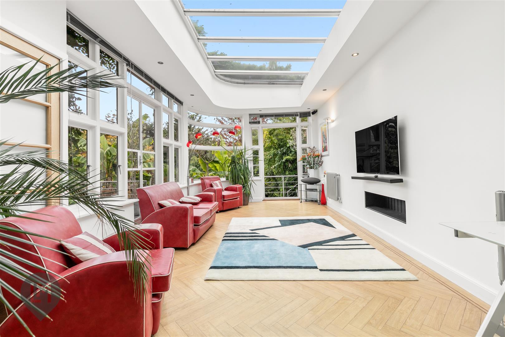 Property Image c8ddc510-eec0-479a-8615-acc11765067f