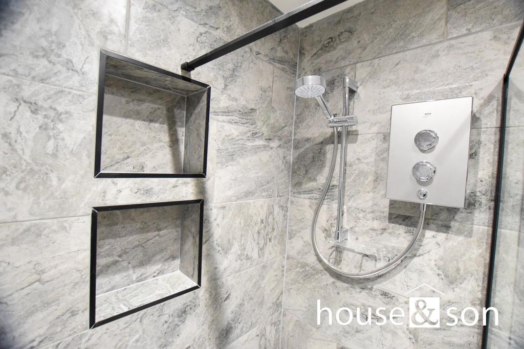Property Image c8f2c91b-4fe6-48a4-aceb-0d0e97e6de6c