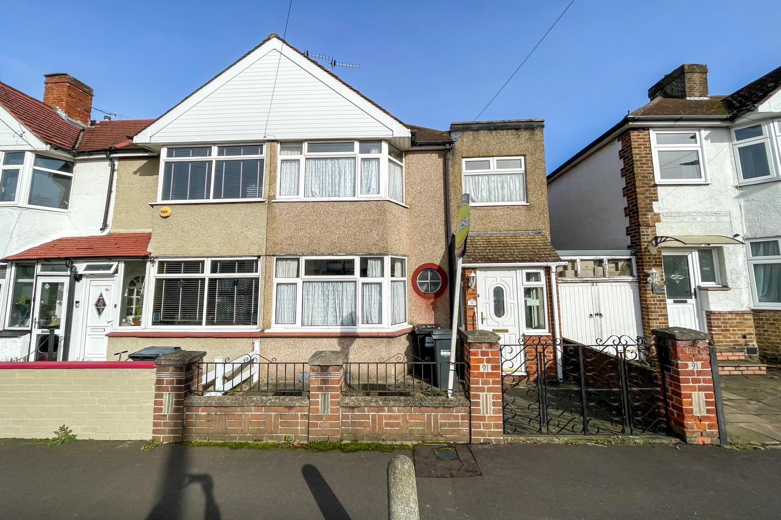 Property Image c90fbd63-aeb5-479a-87fd-7df6c4d73e4a