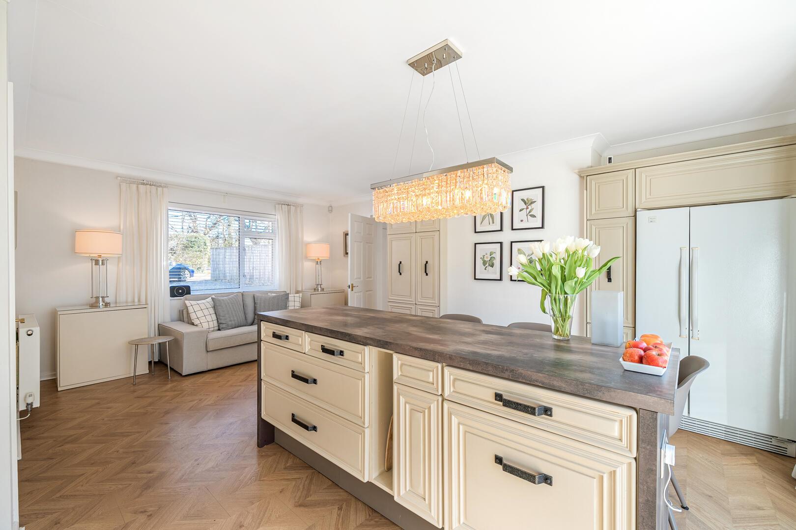 Property Image c9104712-fb78-493b-9a1e-1222a385080a