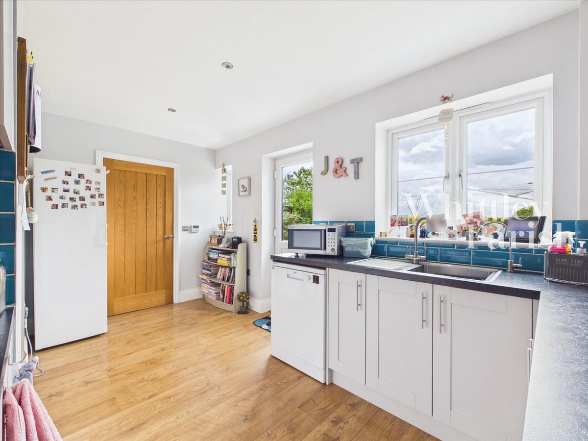 Property Image c91d5449-6857-4550-8c51-5c292a2c52d2