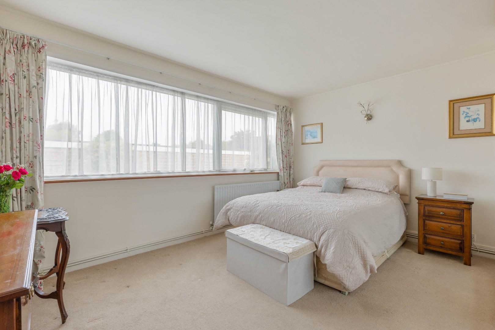 Property Image c922d3f5-cf88-4922-b8b3-f4cda0c4ce28
