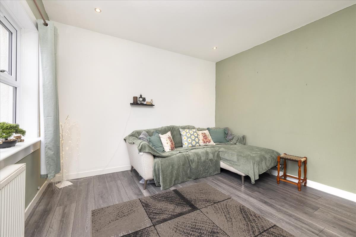 Property Image c9327cec-98fd-4a1e-88ff-0d25bb36a693