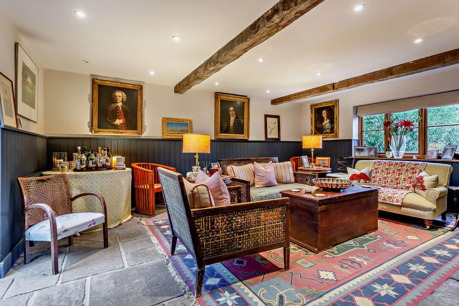 Property Image c93d62e1-3c94-47b5-96b7-1e7ccbe15be8