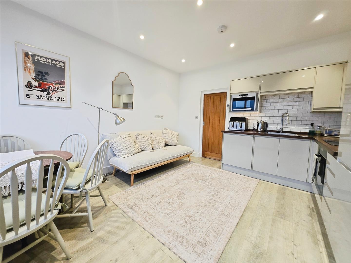 Property Image c9686844-c82f-45e4-a40f-005cc18a8c4e