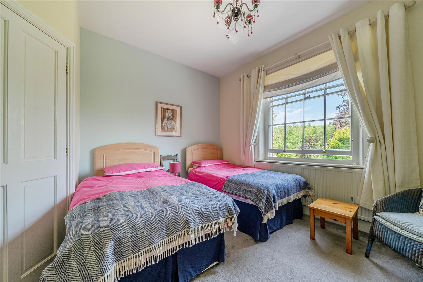 Property Image c97129c7-5292-4c70-b13e-78e32a627ea3