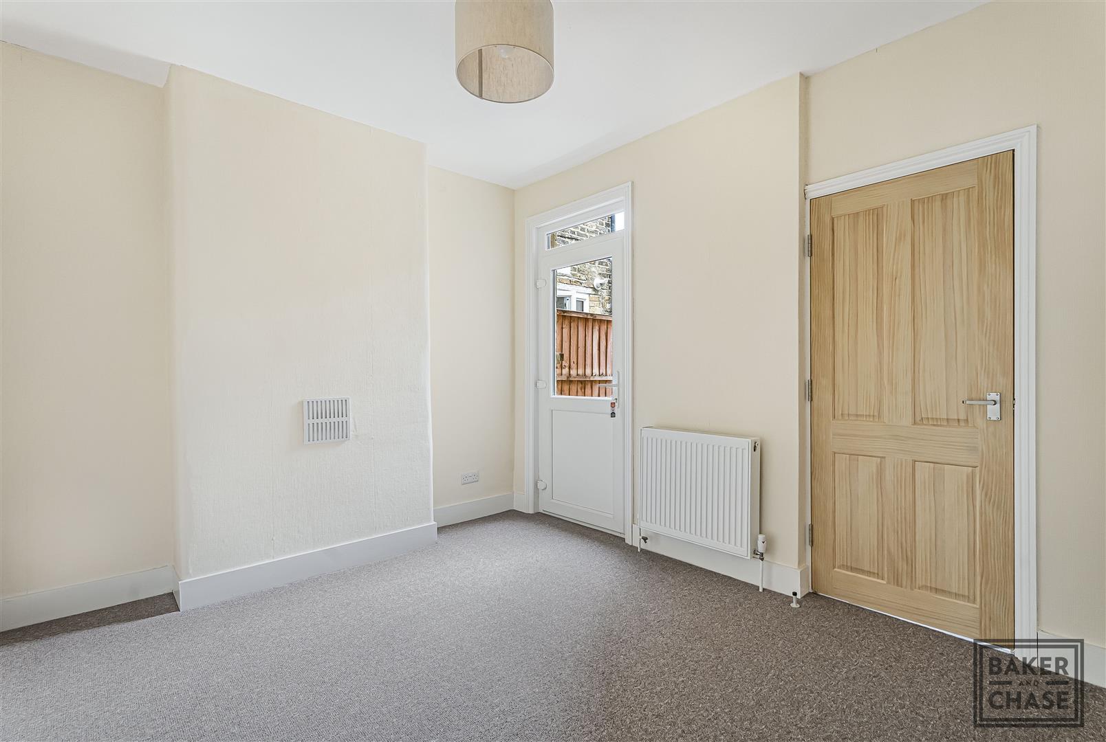 Property Image c97d998b-692b-4b78-b387-52341f96f5f8