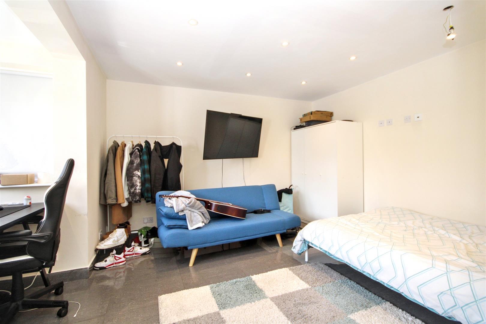 Property Image c99d4eab-009f-4bf7-812f-851662b52336