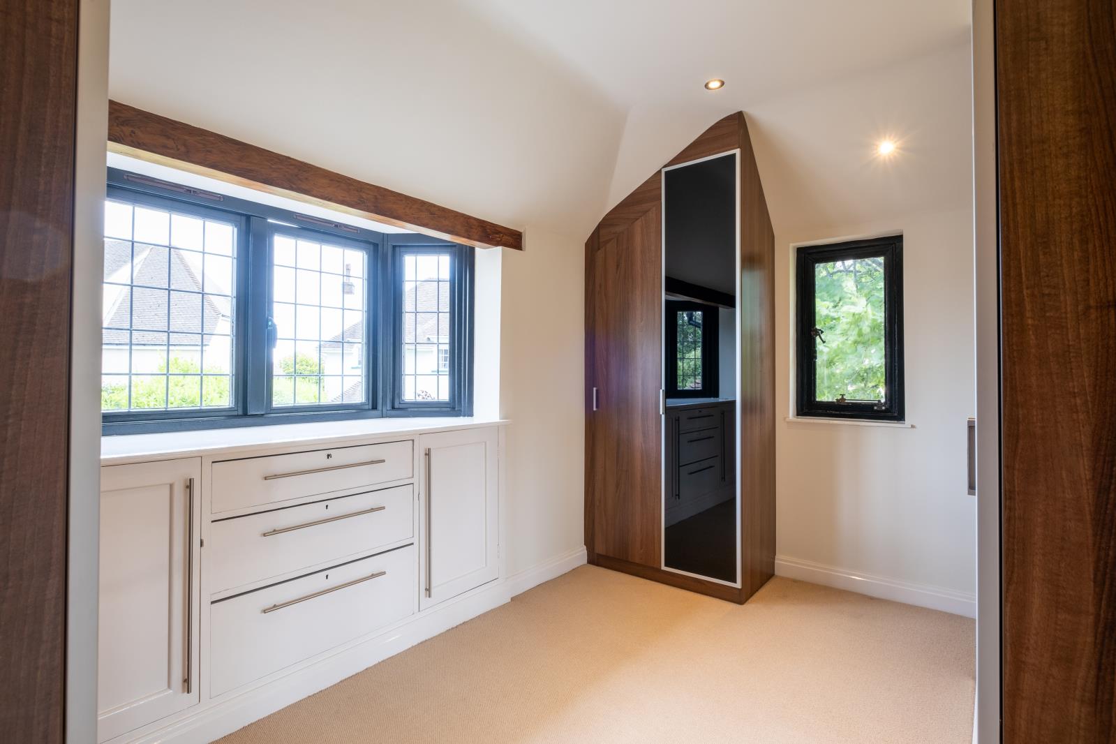 Property Image c9a58bd7-003b-4cd0-a945-8942da751b6e