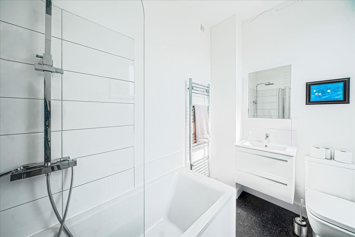 Property Image c9b311af-4d79-447c-b4cf-428e2743b3d3