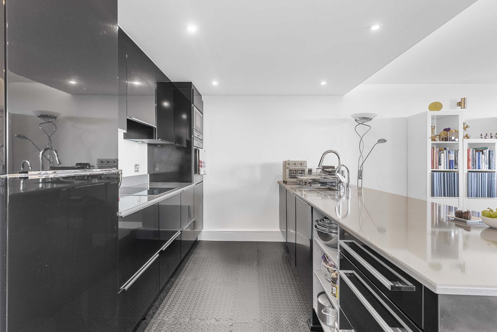 Property Image c9f8e462-070f-479c-9f92-baf6f62a1eae