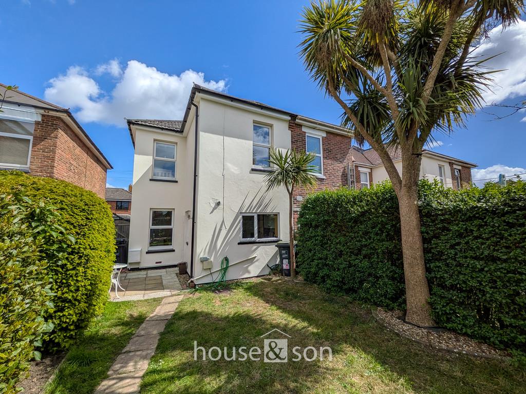 Property Image c9ffd01f-7f67-42bd-8096-ca6478993713