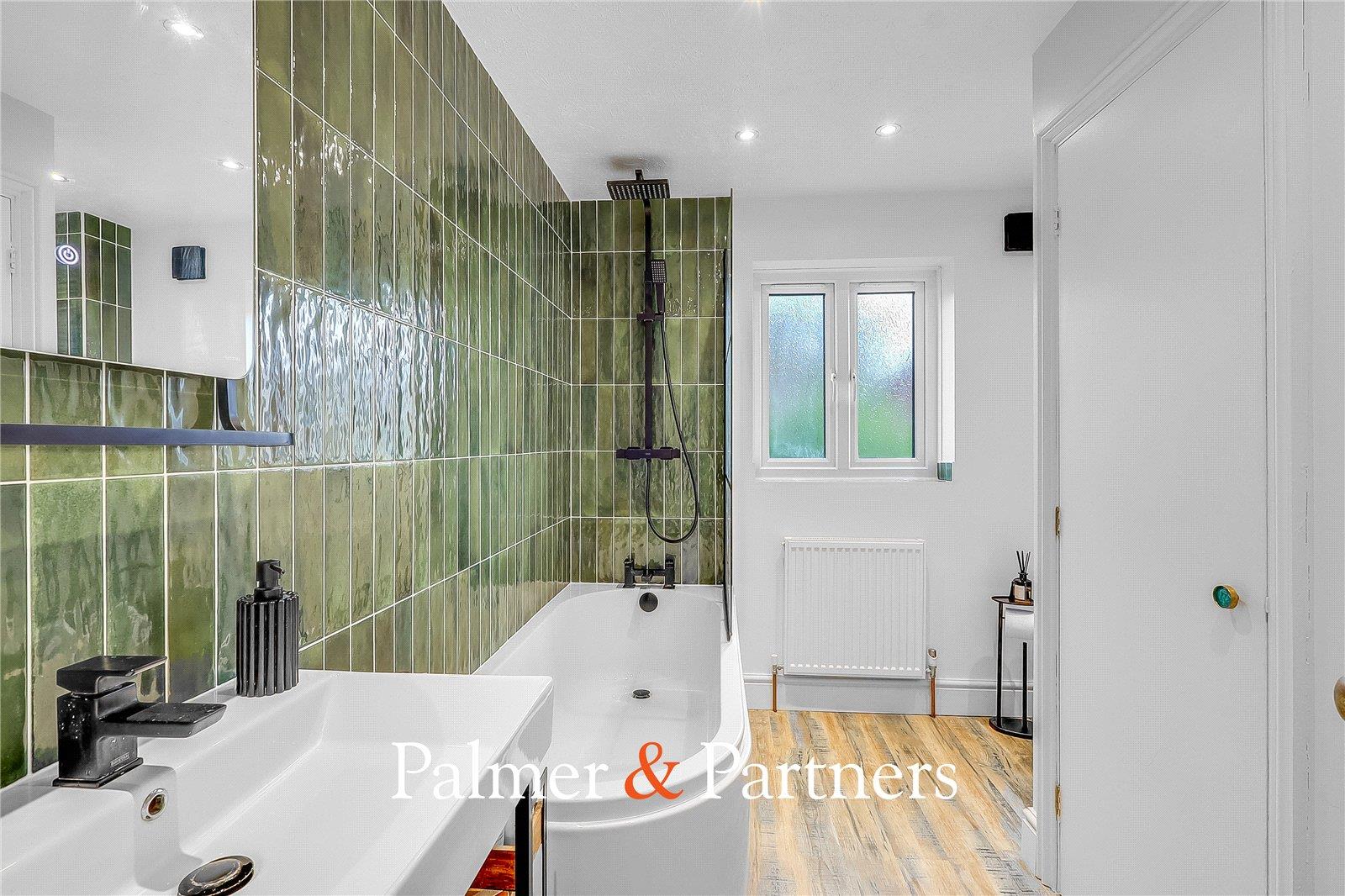 Property Image ca027333-4a71-4f9f-9384-f8684aeb506a