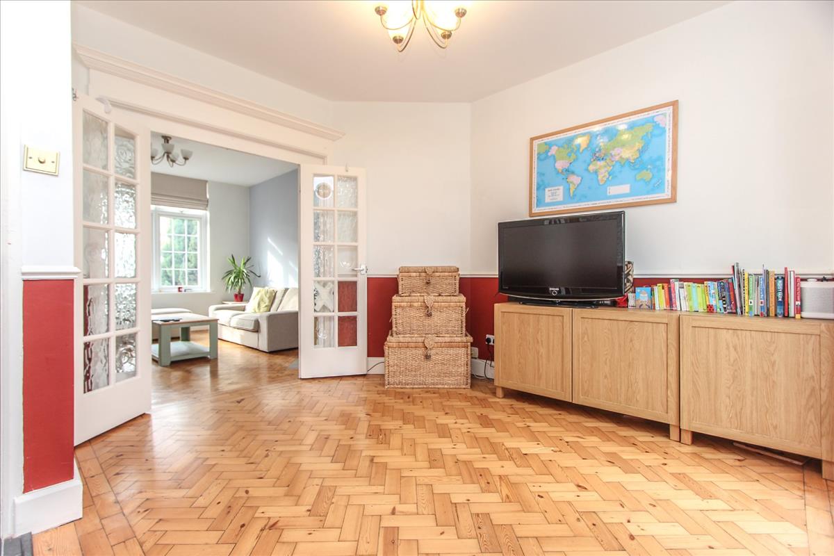 Property Image ca06b015-5dbb-4735-9ddb-7d3e979a9827