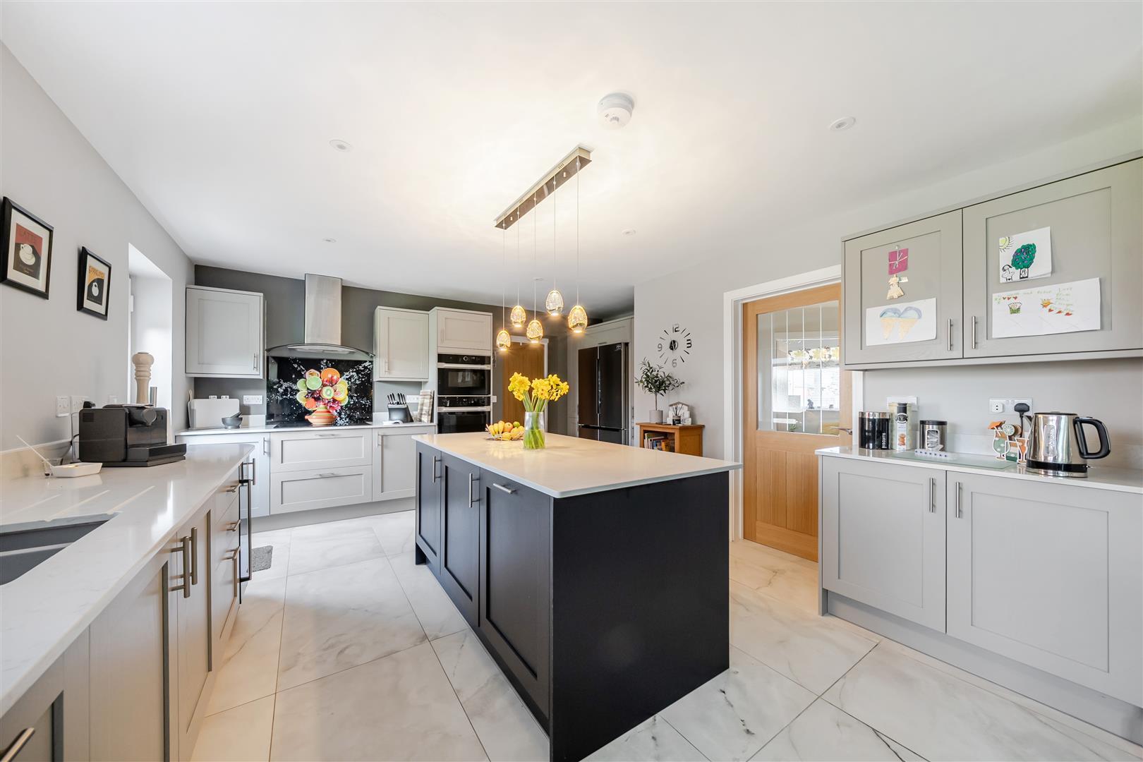 Property Image ca125f72-8e6d-47b7-8665-c2c556c842dc