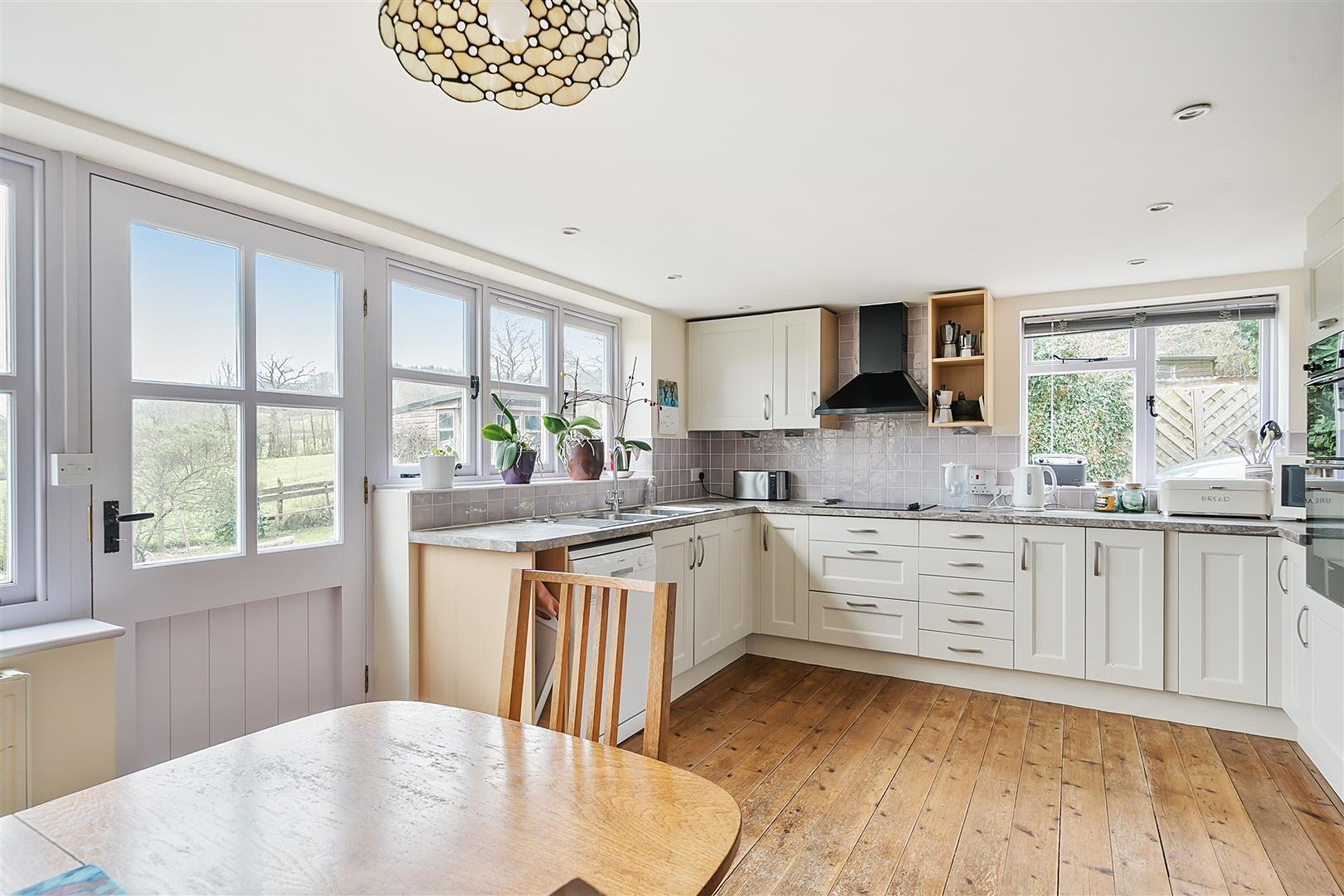 Property Image ca439e9c-15c3-472c-8013-dbb41f9e0348
