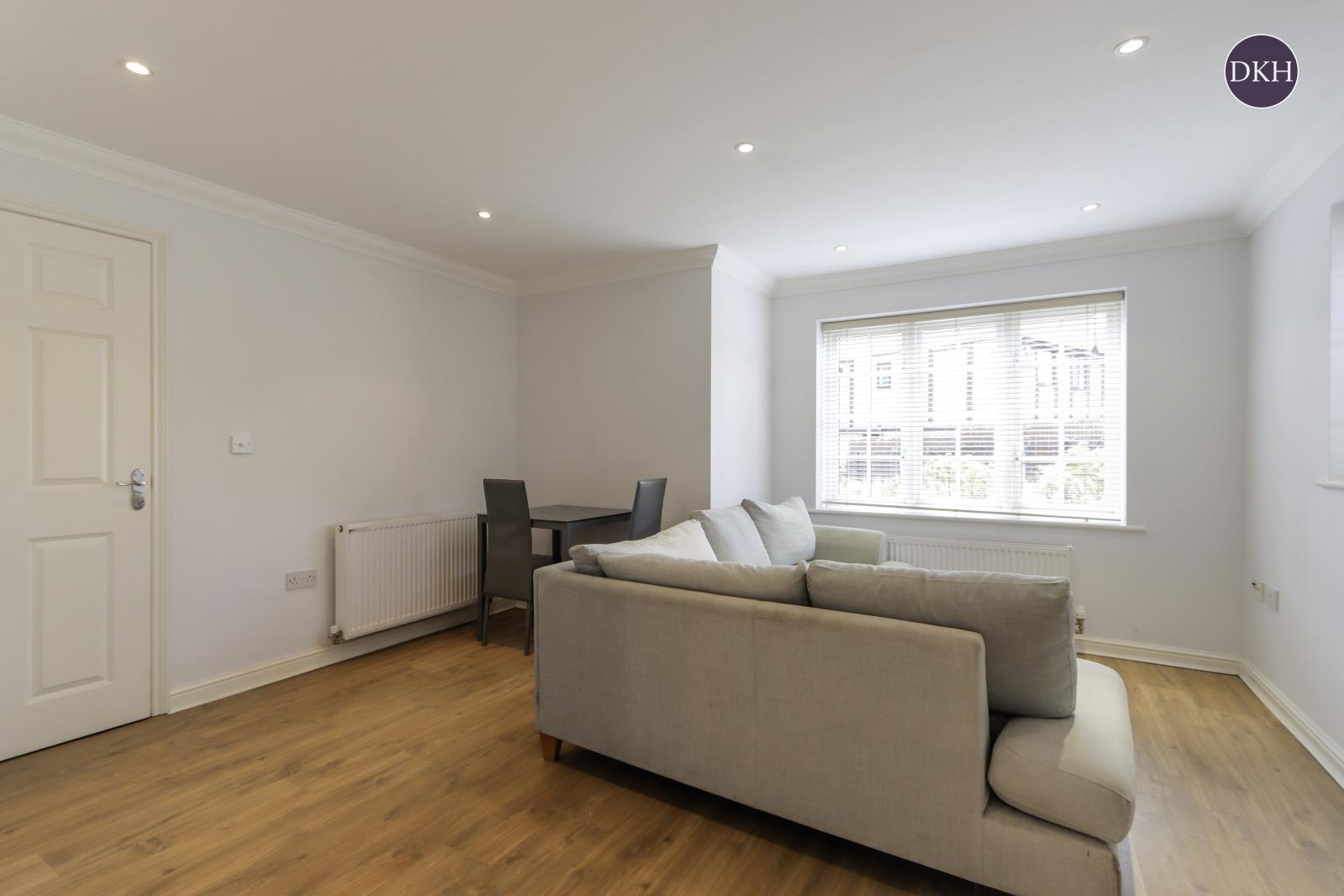Property Image ca477bf6-9112-47f1-a8b0-eafd2d552e57