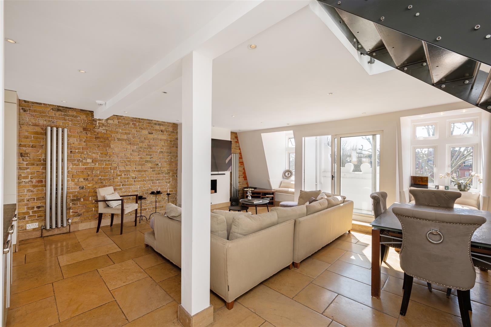 Property Image ca49566f-d3dd-499d-841e-c1c44d5975cf