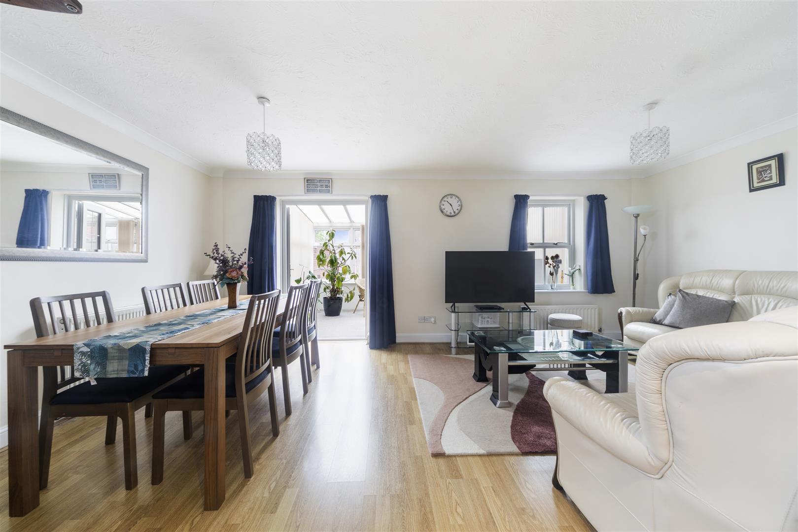 Property Image ca5b5ddf-3a3d-41f8-8d03-7b19dd8102bf