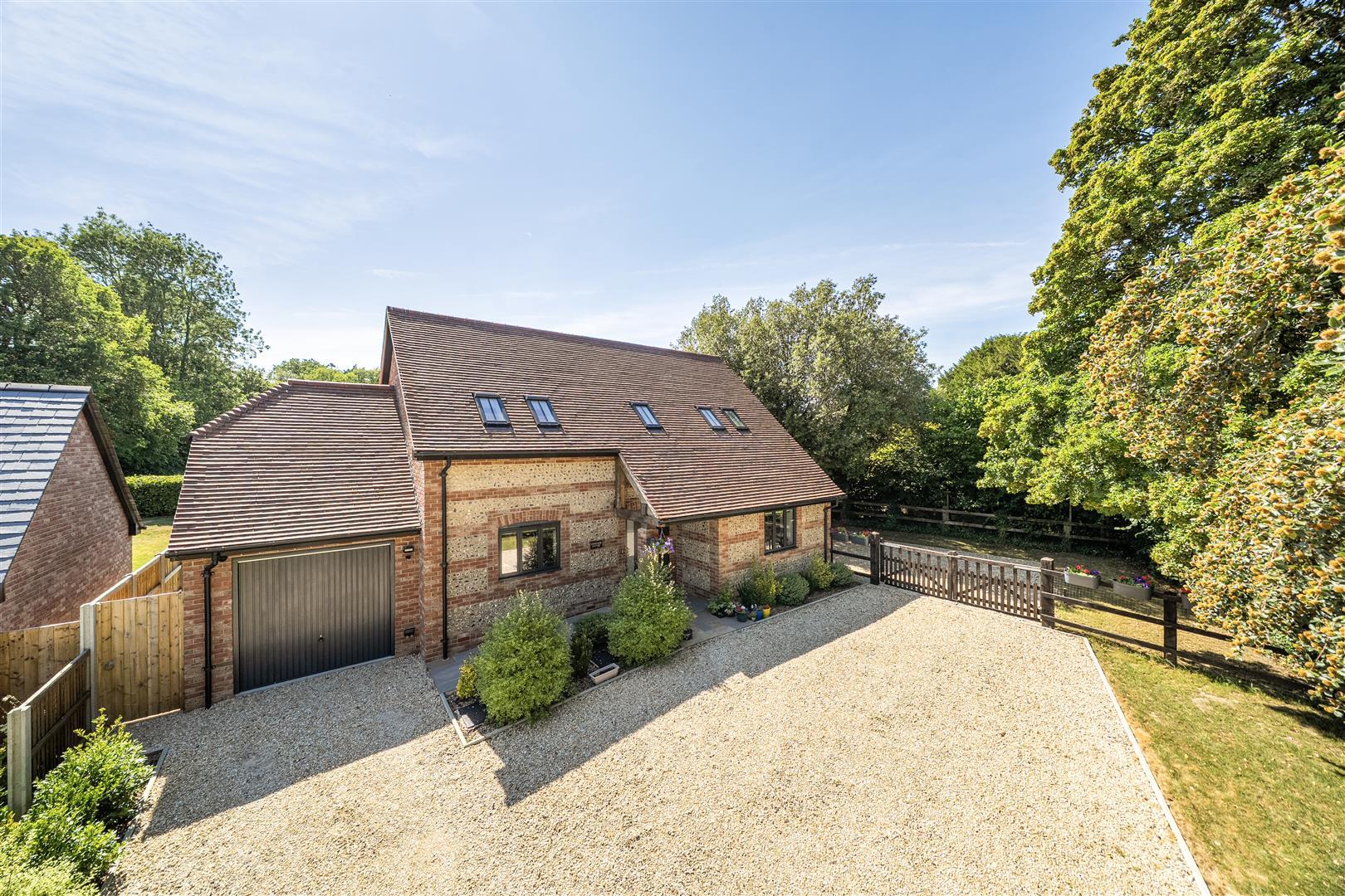 Property Image ca62f31e-f273-4f33-a88d-452ee315766d