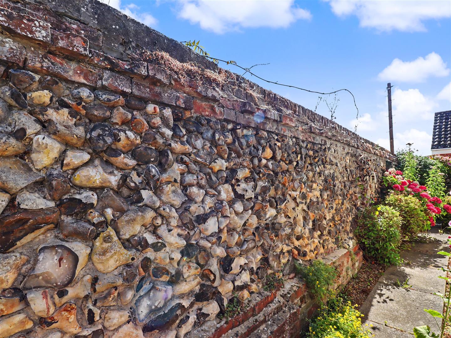 Property Image ca7c034c-a9bb-47b8-8c66-c7206470285f